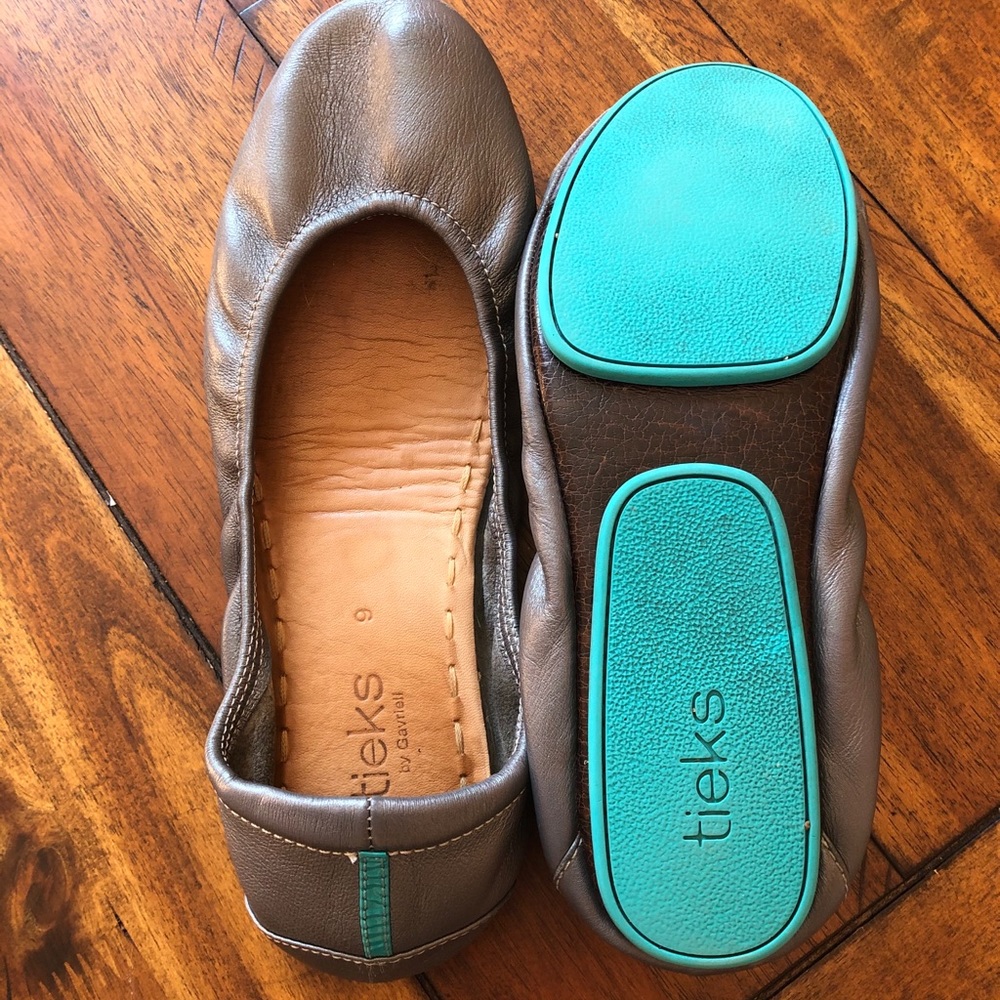 Metallic Pewter Tieks - Picture 2 of 3